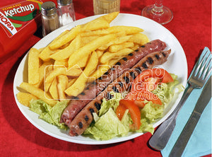 14-82 FRANKFURT Patatas fritas y ensalada 1370x1016